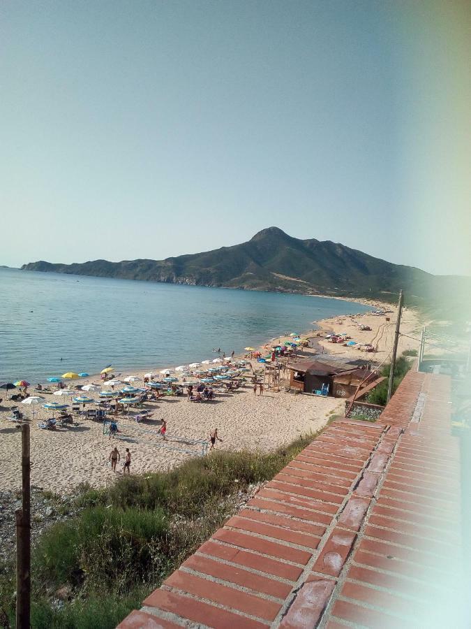Al Mare, Al Sole, Si', Ma Nella Casa Del Minatore Буджерру Екстер'єр фото